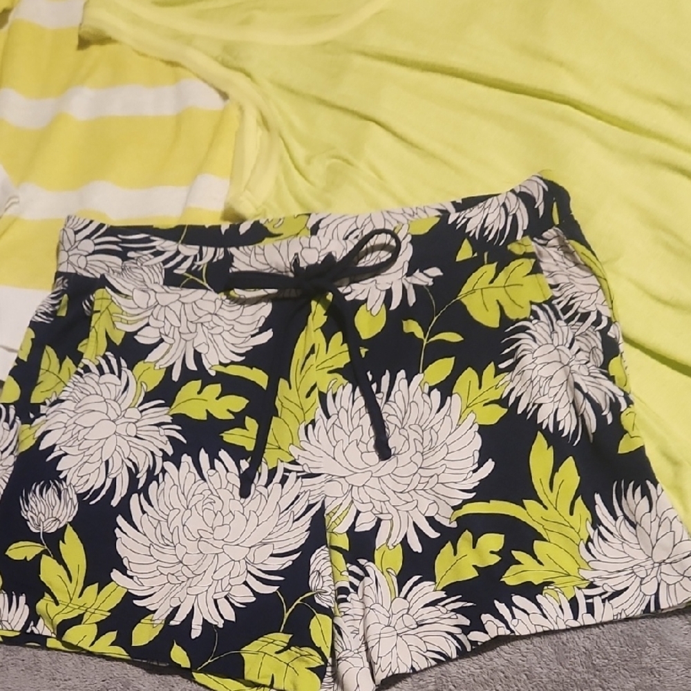 CAbi No SWEAT Navy and Lime Floral High Waist Shorts,small